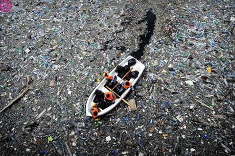 Mira como estamos matando a nuestro planeta..¿Tú formas parte de ello? mas-de-plastico-oceano-pacifico-blog-el-barrio-verde-tenerife