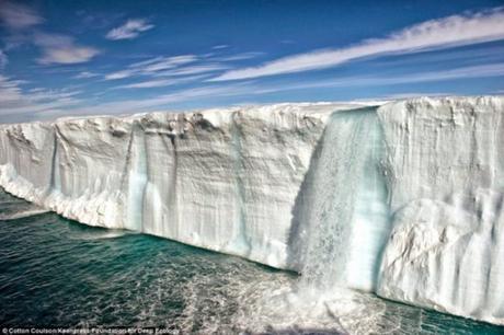 Mira como estamos matando a nuestro planeta..¿Tú formas parte de ello? iceberg-descongelandose-blog-el-barrio-verde-tenerife