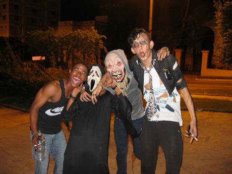 Al que no quiere caldo: Halloween se apodera de Cuba haloween-0-2