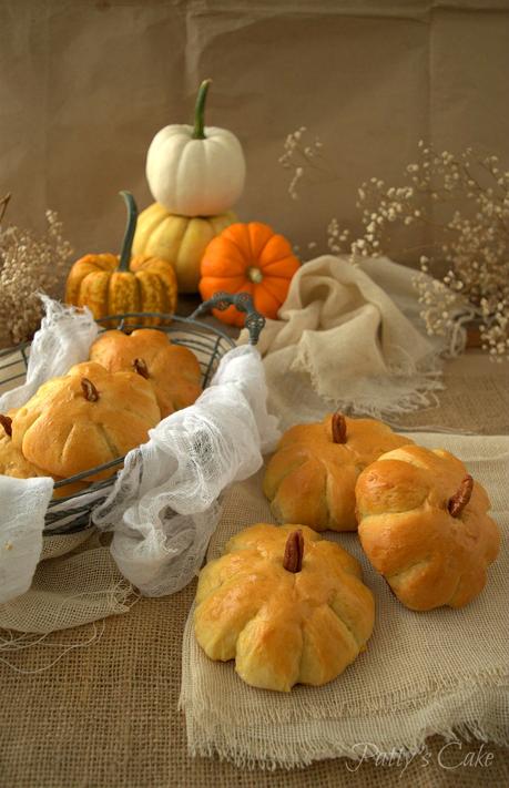 Panecillos con forma de calabaza, pura ternura Panecillos con forma de calabaza, pura ternura