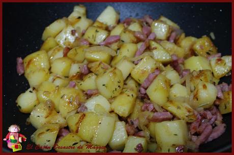 SALTEADO DE PATATAS, CEBOLLA Y PANCETA