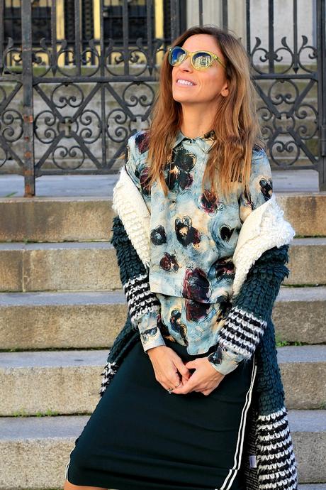 camisa y falda tubo: flores y rayas. camisa y falda tubo: flores y rayas.