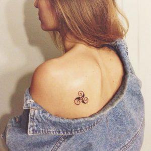7 símbolos ideales para tatuajes trisqueltatuaje2