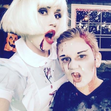 DISFRACES DE HALLOWEEN DE LAS FAMOSAS gwen-stefani-halloween-600x600