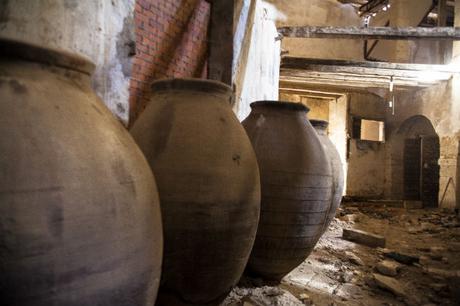 Qué ver o hacer en una excursión a Brihuega y Sigüenza tinajas-redonda-birhuega