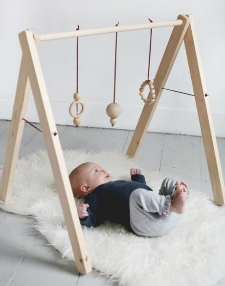 Diy Gimnasio de madera para el bebé Diy Gimnasio de madera para el bebé