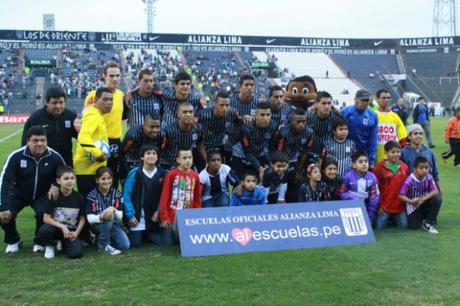 03 de noviembre en ALianza Lima [Waldir Saenz]