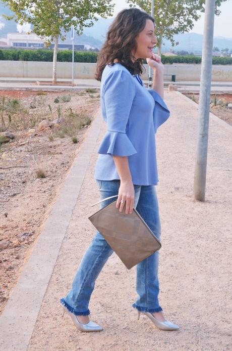 Blusa azul mangas acampanadas look_blusamangasacampanadasymetalizados_streetstyle_fashionbloggermivestidoazul-17