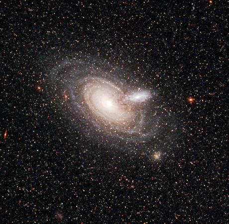 Overlapping Galaxies 2MASX J00482185-2507365
