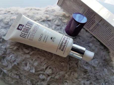 Mi Nuevo Tratamiento para las Manchas: Neoretin Discrom Control Mi Nuevo Tratamiento para las Manchas: Neoretin Discrom Control