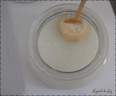 LUSH, Kinky, tratamiento de aceite caliente. LUSH, Kinky, tratamiento de aceite caliente.