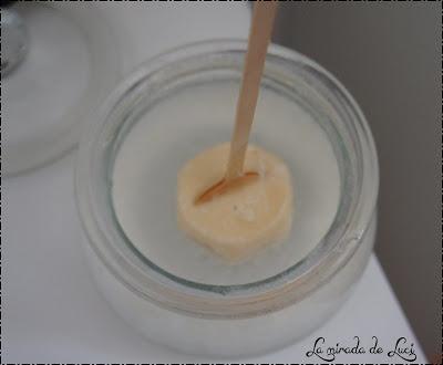 LUSH, Kinky, tratamiento de aceite caliente. LUSH, Kinky, tratamiento de aceite caliente.