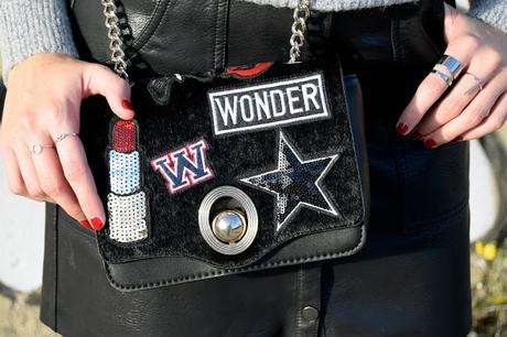 Jersey gris para el otoño Jersey gris para el otoño