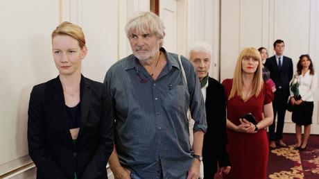 Festival de Sevilla, Selección EFA: TONI ERDMANN, la felicidad del payaso triste toni erdmann