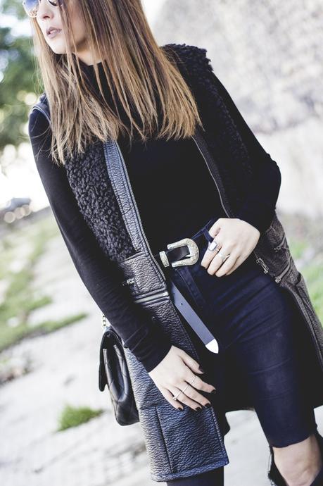 ALL YOU NEED THIS FALL IS BLACK + HOW TO STYLE: FALL TRENDS: EMBROIDERY