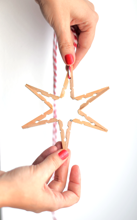 2 maneras de hacer estrellas con pinzas/ 2 ways to make clothespins stars for christmas