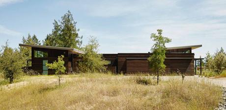 Casa Actual y Minimalista en el Campo Casa Actual y Minimalista en el Campo