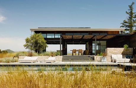 Casa Actual y Minimalista en el Campo Casa Actual y Minimalista en el Campo