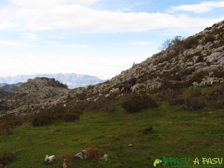 Caminando tras la Porra la Jermosa