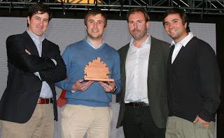 Inmobiliaria Vertical Recibe “Premio Iniciativas Sustentables 2016” Inmobiliaria Vertical Recibe “Premio Iniciativas Sustentables 2016”