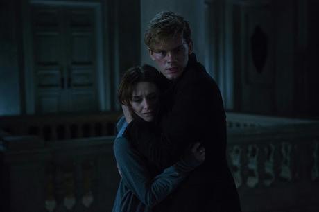 Fallen (La Pelicula): Nuevas imágenes de la adaptación cinematográfica