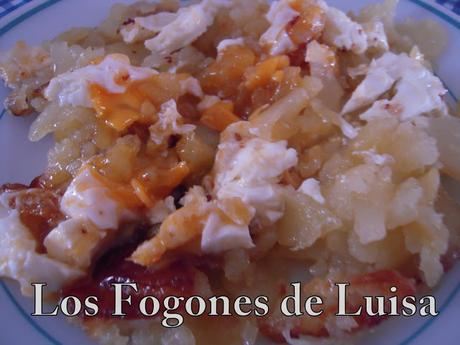 HUEVOS ROTOS CON PATATAS EN PELOTON HUEVOS ROTOS CON PATATAS EN PELOTON