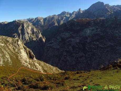 Inicio de la bajada a Pregüeles