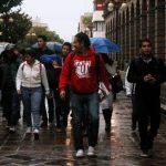 Universitarios piden justicia a Carreras por la muerte de Viviana Universitarios piden justicia a Carreras por la muerte de Viviana