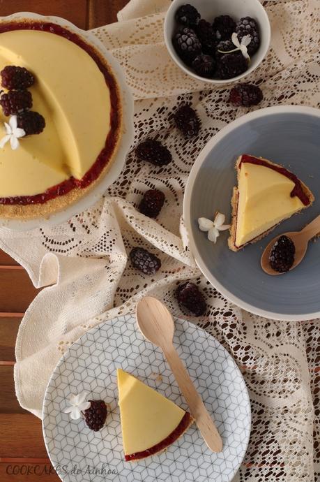 Tarta Mousse de Mango y Mora (sin horno) Tarta Mousse de Mango y Mora (sin horno)