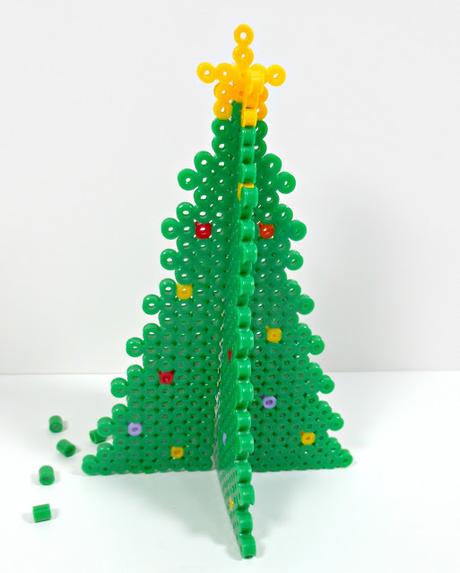 Árbol de Navidad en 3D con Hamabeads