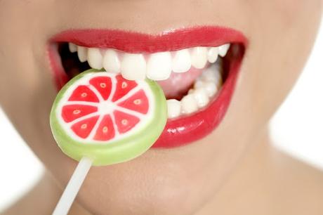 10 alimentos que dañan los dientes
