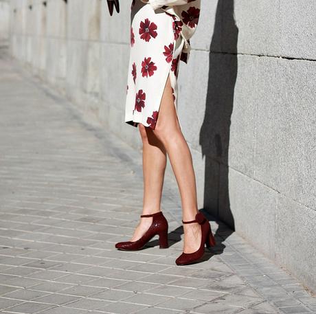 2 piezas : top y falda 2 piezas : top y falda