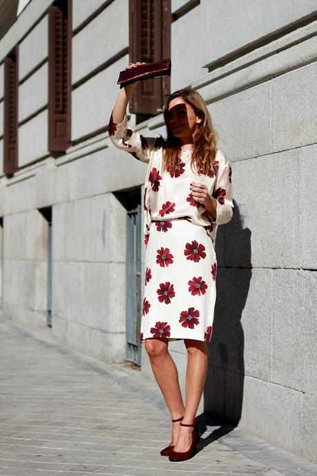 2 piezas : top y falda 2 piezas : top y falda