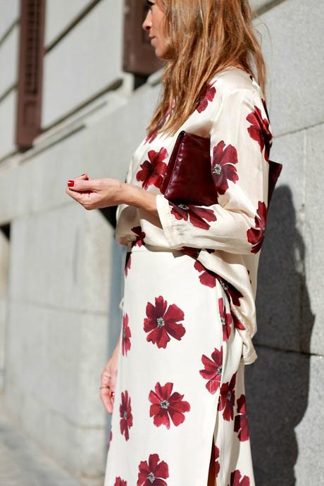 2 piezas : top y falda 2 piezas : top y falda