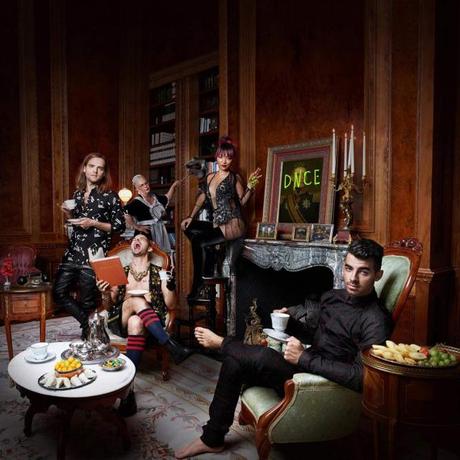 DNCE publica su primer trabajo discográfico, ‘DNCE’ Primer disco de DNCE