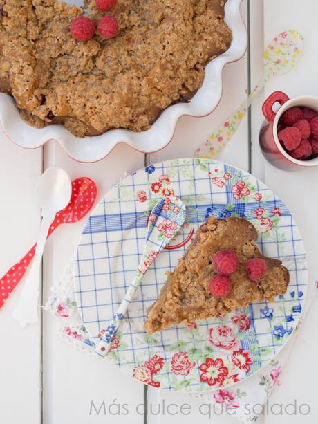 Pastel de frambuesa con cobertura crujiente