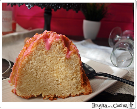 Bundt cake Cava rosa y frambuesas