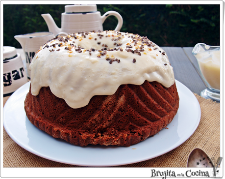 Bundt cake chocolate y crema pastelera