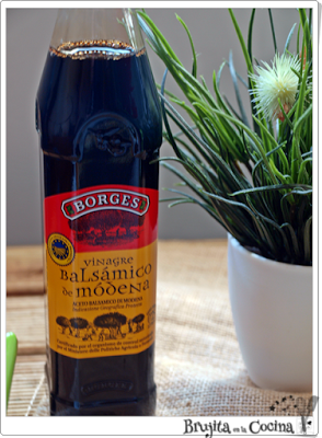 Tarta de queso y verduras con salsa de mango Tarta de queso y verduras con salsa de mango