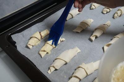 Croissants de hojaldre rellenos de Nutella