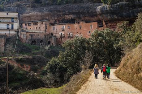 Puig de la Balma, una masía medieval dentro de una cueva