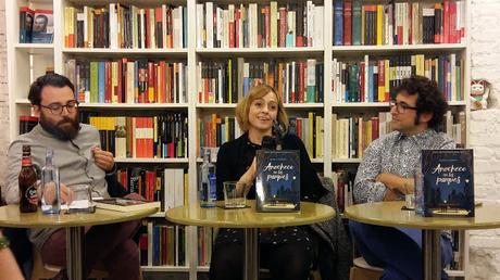 La autora Ángela Armero presenta “Anochece en los parques” La autora Ángela Armero presenta “Anochece en los parques”