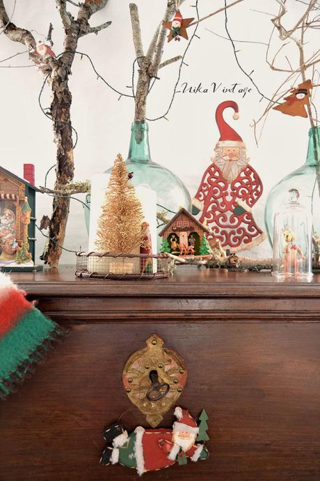 DECORACIÓN DE NAVIDAD CON DAMAJUANAS Y RAMAS DECORACIÓN DE NAVIDAD CON DAMAJUANAS Y RAMAS