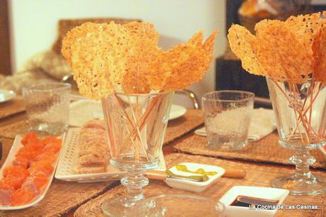 Las Chikas en LLueva V: Piruletas de Parmesano y Sésamo byAnaF y Salmón Ahumado byPilarF Las Chikas en LLueva V: Piruletas de Parmesano y Sésamo byAnaF y Salmón Ahumado byPilarF