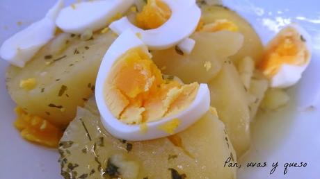 Patatas con cabeza de merluza (tradicional o Crock-Pot)