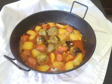 Alcachofas guisadas con patatas y chorizo