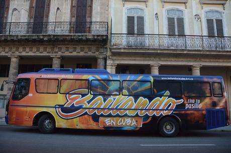 Y ahora “Bailando en Cuba”el show que ya revoluciona la isla bailando-guagua2
