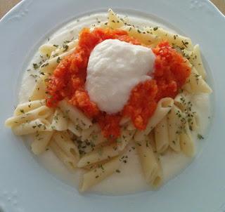 MACARRONES CON MOZZARELLA MACARRONES CON MOZZARELLA