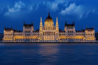 LA BELLEZA DEL PARLAMENTO DE HUNGARIA EN BUDAPEST