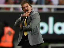 Técnico de América comparte su triunfo con Ambriz Técnico de América comparte su triunfo con Ambriz